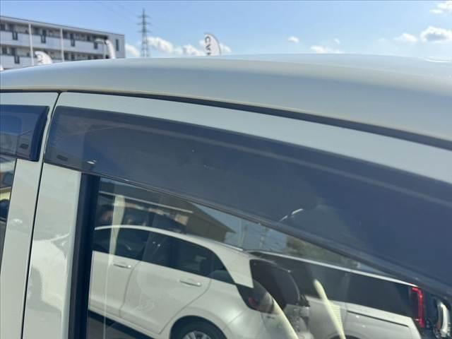 ミライース L 禁煙車 車検整備付 社外メモリナビ 地デジ キーレス エコアイドル ヘッドライトレベライザー WSRSエアバッグ ACソケット リアガラス熱線 UVカットガラス セキュリティアラーム フロアマット(29枚目)