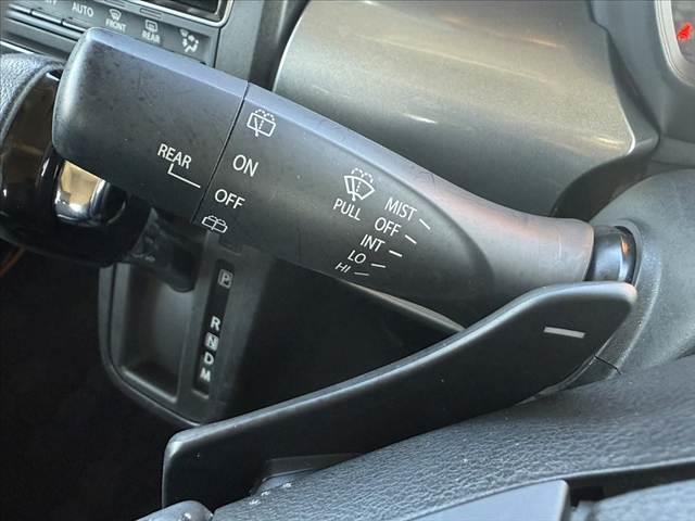 スペーシアギア ハイブリッドXZ ターボ 禁煙車 車検整備付 ターボ 両側電スラ セーフティサポート クルコン プッシュスタート スマートキー2ケ LEDオートライト LEDフォグランプ 後席テーブル ロールサンシェード シートヒーター(24枚目)