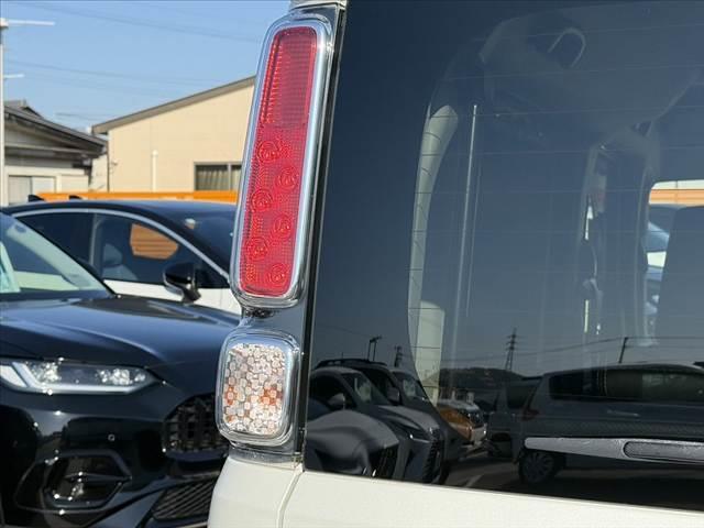 スペーシアギア ハイブリッドXZ ターボ 禁煙車 車検整備付 ターボ 両側電スラ セーフティサポート クルコン プッシュスタート スマートキー2ケ LEDオートライト LEDフォグランプ 後席テーブル ロールサンシェード シートヒーター(34枚目)