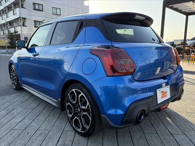 スイフトスポーツ ベースグレード 禁煙車 車検整備付 6MT ローダウン ターボ 社外8インチナビ フルセグ BT TRUSTステアリング TRUSTマフラー 純正17インチAW サブウーファー スポーツシート クルコン ステリモ(13枚目)