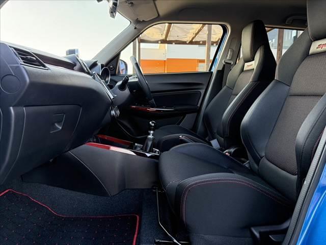 スイフトスポーツ ベースグレード 禁煙車 車検整備付 6MT ローダウン ターボ 社外8インチナビ フルセグ BT TRUSTステアリング TRUSTマフラー 純正17インチAW サブウーファー スポーツシート クルコン ステリモ(17枚目)