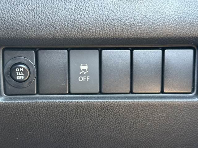 スイフトスポーツ ベースグレード 禁煙車 車検整備付 6MT ローダウン ターボ 社外8インチナビ フルセグ BT TRUSTステアリング TRUSTマフラー 純正17インチAW サブウーファー スポーツシート クルコン ステリモ(26枚目)