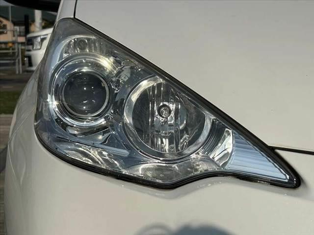 アクア G 禁煙車 車検整備付 スマートキー 純正SDナビ 地デジ BT ETC オートライト 電格ミラーウインカー 革巻きステア チルトステア シートリフター Pガラス アームレスト オートコーナーポール(30枚目)