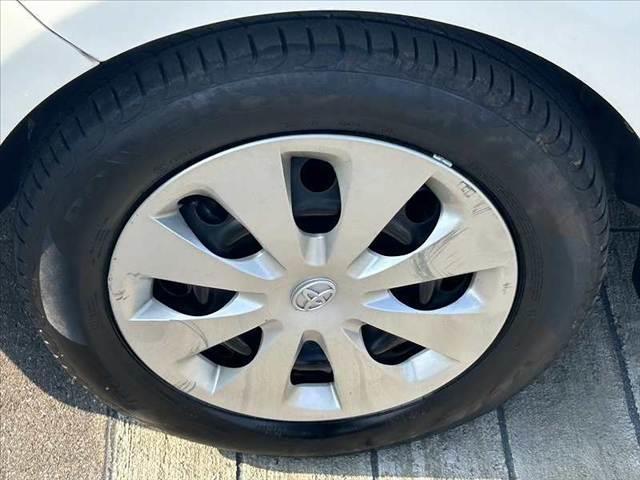 アクア G 禁煙車 車検整備付 スマートキー 純正SDナビ 地デジ BT ETC オートライト 電格ミラーウインカー 革巻きステア チルトステア シートリフター Pガラス アームレスト オートコーナーポール(38枚目)