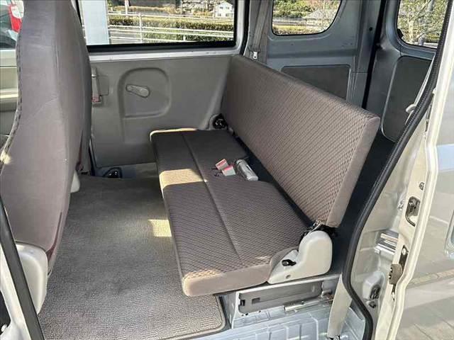 NV100クリッパーバン DX GLパッケージ 中期 車検整備付 4AT パワステ パワーウィンドウ エアコン ハイルーフ キーレス スペアキー ETC プライバシーガラス オーバーヘッドシェルフ ヘッドライトレベライザー マットバイザー(18枚目)