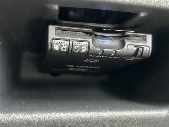 シエンタ 後期 禁煙車 車検整備付 両電スラ 社外SDナビ フルセグ BT DVD キーレス ETC HIDヘッド フォグ 革巻きステア チルトステア シートリフター 電格ミラーウインカー Pガラス AAC(22枚目)