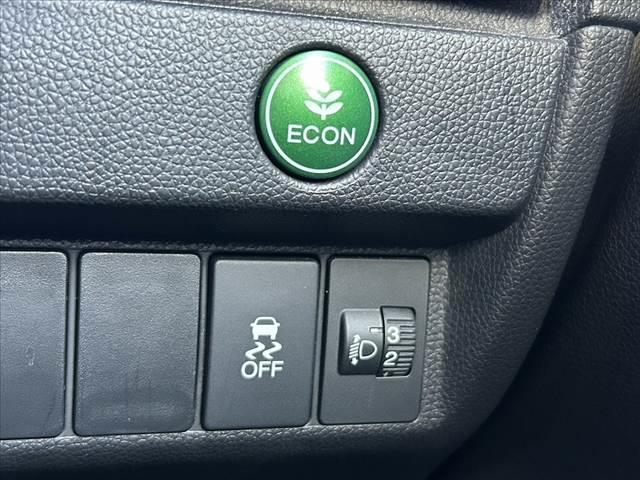 フィット 禁煙車 スマートキーX2 Aストップ 社外15インチAW 純正ナビ BT ドラレコ ETC チルトステア シートリフター Pガラス 電格ミラーウインカー ヘッドライトレベライザー マット バイザー(25枚目)