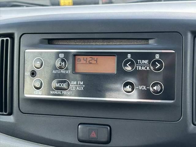 ミライース L 後期 エコアイドル キーレス 純正CDオーディオ パワステ パワーウィンドウ WSRSエアバッグ ACソケット ヘッドライトレベライザー ABS 純正セキュリティ フロアマット(3枚目)