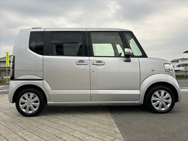 N-BOX G 中期 禁煙車 純正ディスプレイオーディオ 地デジ CD ドラレコ スマートキー プッシュスタート Aストップ 電格ミラー チルトステア シートリフター Pガラス ベンチシート アームレスト(12枚目)