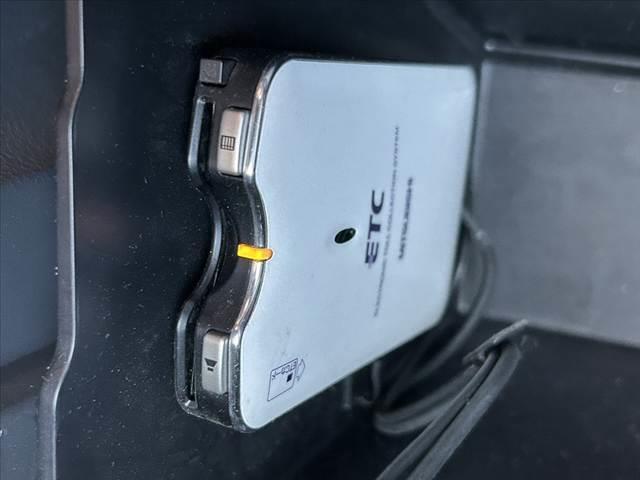 スペーシアカスタム Jスタイル 禁煙車 車検整備付 レーダーブレーキサポート 両側電動スライドドア プッシュスタート スマートキー2ケ HIDオートライト ロールサンシェード 電格ミラー 横滑り防止 リアヒーターダクト ステリモ(24枚目)