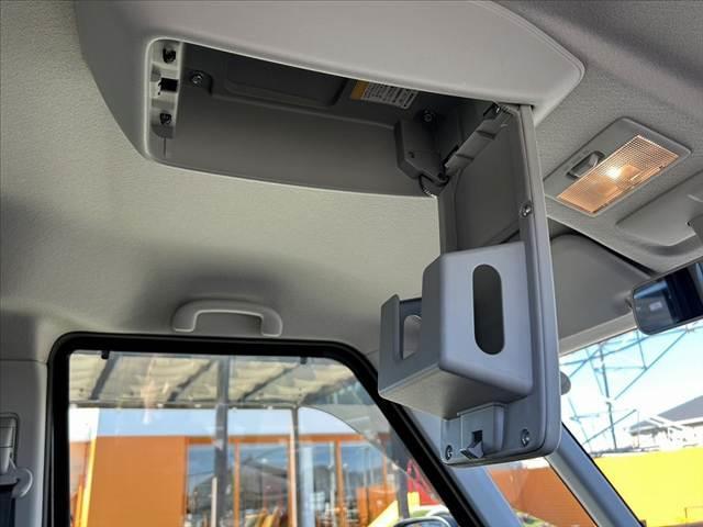 スペーシアカスタム Jスタイル 禁煙車 車検整備付 レーダーブレーキサポート 両側電動スライドドア プッシュスタート スマートキー2ケ HIDオートライト ロールサンシェード 電格ミラー 横滑り防止 リアヒーターダクト ステリモ(30枚目)