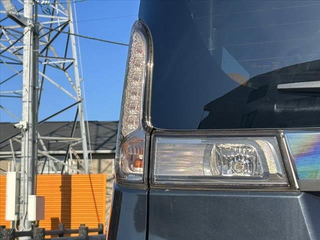 スペーシアカスタム Jスタイル 禁煙車 車検整備付 レーダーブレーキサポート 両側電動スライドドア プッシュスタート スマートキー2ケ HIDオートライト ロールサンシェード 電格ミラー 横滑り防止 リアヒーターダクト ステリモ(35枚目)