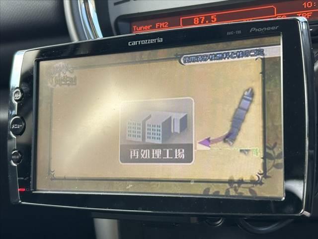 MINI クーパー クロスオーバー 禁煙車 社外フローティングナビ 地デジ スマートキー Pスタート ドラレコ ETC FRフォグ 電格ミラー チルトステア シートリフター シルバールーフレール 純正16AW アームレスト ACソケット(4枚目)