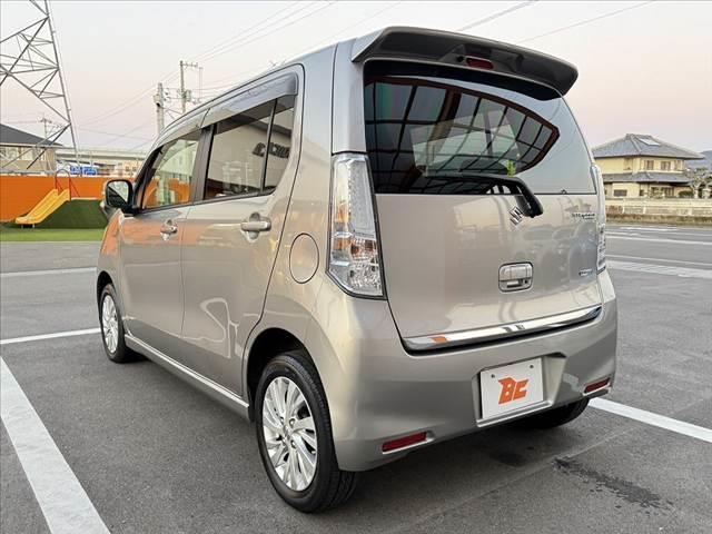 �e��I�[�g���[���̎�舵�����s���Ă���܂��B�i�Z�f�B�i�E�W���b�N�X�E�I���R�������j�R���͊ȒP�A�Ƌ�����������Ώ����ؖ��ȂǕs�v�ő��R�������Ē����܂��B