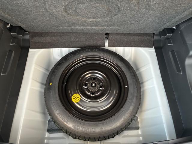 ライズ Ｚ　４ＷＤ　スペアタイヤ　ディスプレイオーディオ　シャイニングホワイトパール　寒冷地仕様　フルセグＴＶ　Ｂｌｕｅｔｏｏｔｈ　クリアランスソナー　シートヒーター（8枚目）