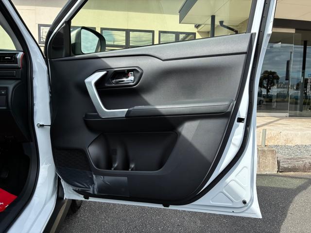 ライズ Ｚ　４ＷＤ　スペアタイヤ　ディスプレイオーディオ　シャイニングホワイトパール　寒冷地仕様　フルセグＴＶ　Ｂｌｕｅｔｏｏｔｈ　クリアランスソナー　シートヒーター（33枚目）