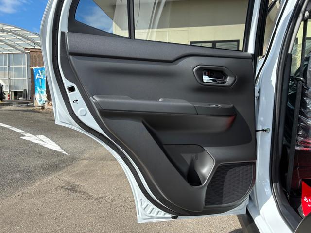 ライズ Ｚ　４ＷＤ　スペアタイヤ　ディスプレイオーディオ　シャイニングホワイトパール　寒冷地仕様　フルセグＴＶ　Ｂｌｕｅｔｏｏｔｈ　クリアランスソナー　シートヒーター（40枚目）