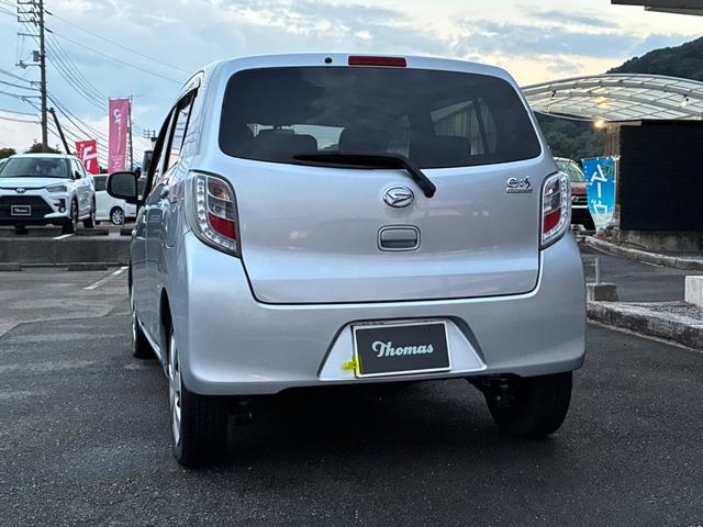 ミライース Ｘｆ　禁煙車　４ＷＤ　全国対応保証１２ヶ月走行無制限保証付き　寒冷地仕様　エコドライブアシストディスプレイ　純正ＣＤ　電動格納式ドアミラー　キーレス　ドアバイザー　フロアマット（8枚目）