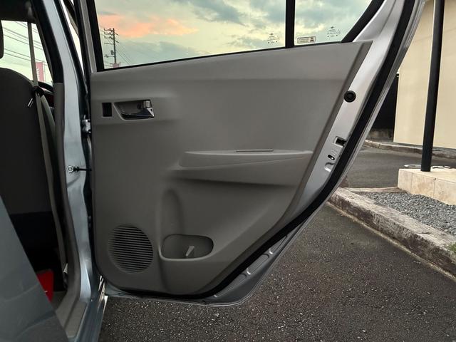 ミライース Ｘｆ　禁煙車　４ＷＤ　全国対応保証１２ヶ月走行無制限保証付き　寒冷地仕様　エコドライブアシストディスプレイ　純正ＣＤ　電動格納式ドアミラー　キーレス　ドアバイザー　フロアマット（26枚目）