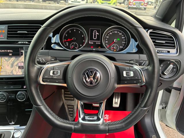 ゴルフヴァリアント Rラインブルーモーションテクノロジー 禁煙車 1.4L直列4気筒DOHC IC付ターボ搭載 Rライン専用パーツ フロントリヤRライン専用バンパー 専用スポーツシート HIDヘッドランプ Aホールド ナビ ETC TV BT DVD CD(26枚目)