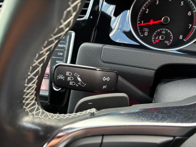ゴルフヴァリアント Rラインブルーモーションテクノロジー 禁煙車 1.4L直列4気筒DOHC IC付ターボ搭載 Rライン専用パーツ フロントリヤRライン専用バンパー 専用スポーツシート HIDヘッドランプ Aホールド ナビ ETC TV BT DVD CD(27枚目)
