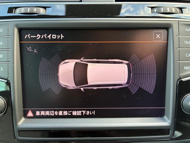 ゴルフヴァリアント Rラインブルーモーションテクノロジー 禁煙車 1.4L直列4気筒DOHC IC付ターボ搭載 Rライン専用パーツ フロントリヤRライン専用バンパー 専用スポーツシート HIDヘッドランプ Aホールド ナビ ETC TV BT DVD CD(31枚目)