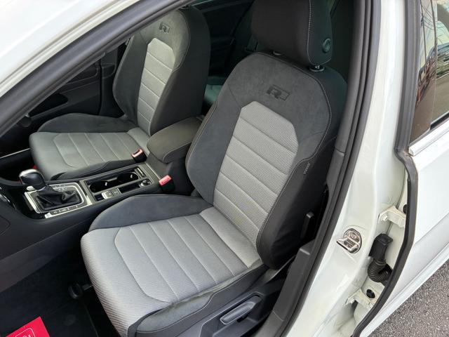 ゴルフヴァリアント Rラインブルーモーションテクノロジー 禁煙車 1.4L直列4気筒DOHC IC付ターボ搭載 Rライン専用パーツ フロントリヤRライン専用バンパー 専用スポーツシート HIDヘッドランプ Aホールド ナビ ETC TV BT DVD CD(41枚目)