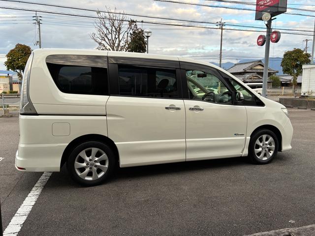 セレナ ハイウェイスター S-ハイブリッド 禁煙車 全国保証12ヶ月走行無制限保証付き 電動スライドドア オートクルーズ SDナビ バックカメラ ETC BT TV DVD CD オートライト フルオートエアコン Pスタート スマートキー2個(15枚目)