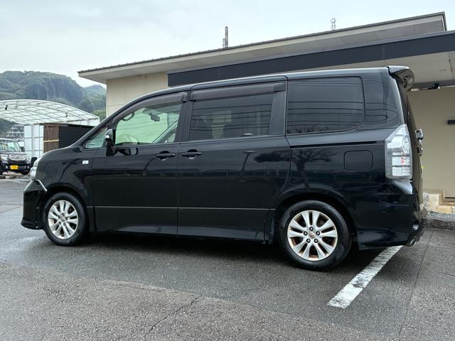 ヴォクシー ZS G’s 禁煙車 全国保証12ヶ月走行無制限保証付き 7名 両側電動スライドドア スマートキー2個 運専用スポーティシート オートクルーズ HDDナビ バックカメラ ETC TV DVD CD Pスタート(10枚目)