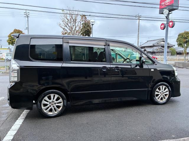 ヴォクシー ZS G’s 禁煙車 全国保証12ヶ月走行無制限保証付き 7名 両側電動スライドドア スマートキー2個 運専用スポーティシート オートクルーズ HDDナビ バックカメラ ETC TV DVD CD Pスタート(15枚目)