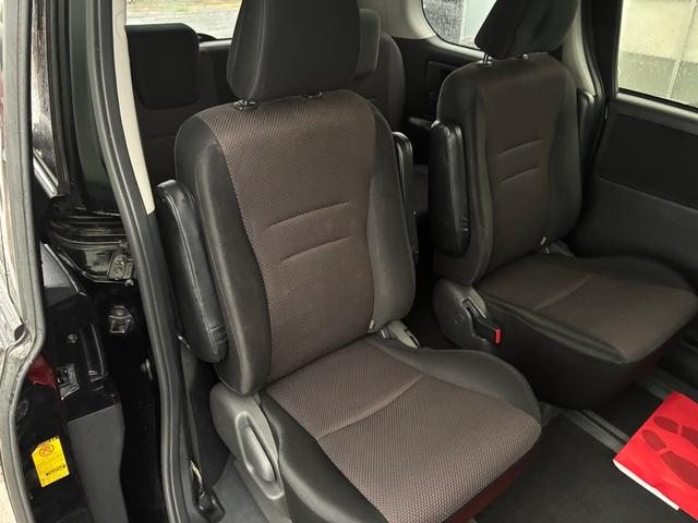 ヴォクシー ZS G’s 禁煙車 全国保証12ヶ月走行無制限保証付き 7名 両側電動スライドドア スマートキー2個 運専用スポーティシート オートクルーズ HDDナビ バックカメラ ETC TV DVD CD Pスタート(31枚目)