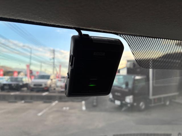 ワゴンＲ ＦＸリミテッド　禁煙車　全国保証１２ヶ月走行無制限保証付き　純正ＣＤ　スマートキー×２　ドライブレコーダー　プッシュスタート　アイドリングストップ　ＡＷ１４インチ　ベンチシート　衝突安全ボディ　盗難防止システム（3枚目）