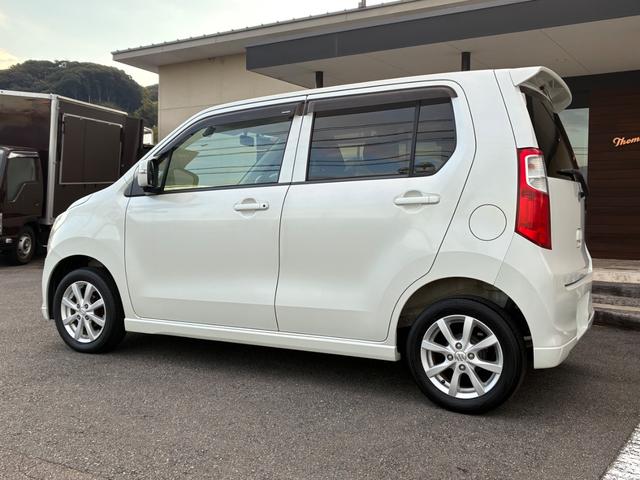 ワゴンＲ ＦＸリミテッド　禁煙車　全国保証１２ヶ月走行無制限保証付き　純正ＣＤ　スマートキー×２　ドライブレコーダー　プッシュスタート　アイドリングストップ　ＡＷ１４インチ　ベンチシート　衝突安全ボディ　盗難防止システム（9枚目）