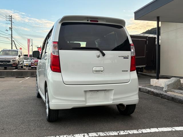 ワゴンＲ ＦＸリミテッド　禁煙車　全国保証１２ヶ月走行無制限保証付き　純正ＣＤ　スマートキー×２　ドライブレコーダー　プッシュスタート　アイドリングストップ　ＡＷ１４インチ　ベンチシート　衝突安全ボディ　盗難防止システム（11枚目）