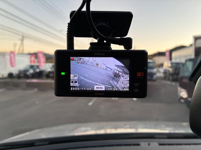 ベルランゴ シャイン　ブルーＨＤｉ　ＸＴＲ　パック　禁煙車　ワンオーナー　ドラレコ前後２カメラ　ＥＴＣ　衝突軽減ブレーキ　ＥＴ　パノラミックガラスルーフ　全車速ＡＣＣ　リヤサンシェード　ブラインドスポットモニター　サイドカメラ　左右独立式エアコン（5枚目）