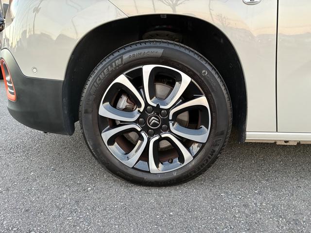 ベルランゴ シャイン　ブルーＨＤｉ　ＸＴＲ　パック　禁煙車　ワンオーナー　ドラレコ前後２カメラ　ＥＴＣ　衝突軽減ブレーキ　ＥＴ　パノラミックガラスルーフ　全車速ＡＣＣ　リヤサンシェード　ブラインドスポットモニター　サイドカメラ　左右独立式エアコン（23枚目）