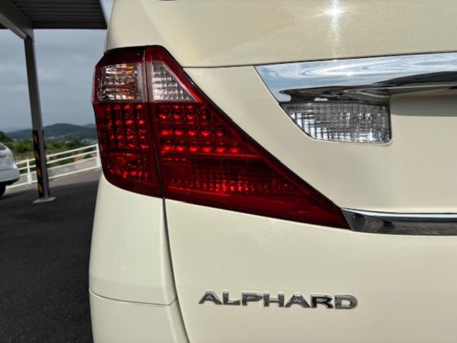 アルファード ２４０Ｘ　サイドリフトアップシート装着車　バックカメラ　ナビＴＶ　ＣＤ／ＤＶＤ　ＥＴＣ　両側スライド／左側パワースライドドア　後席モニター　スマートキー　プッシュスタート　７人乗り　Ｗオートエアコン（18枚目）