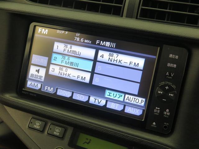 アクア Ｇ　ナビ　Ｂカメラ　ＥＴＣ　　スマートキー　衝突安全ボディ　盗難防止システム　運転席・助手席エアバック（4枚目）