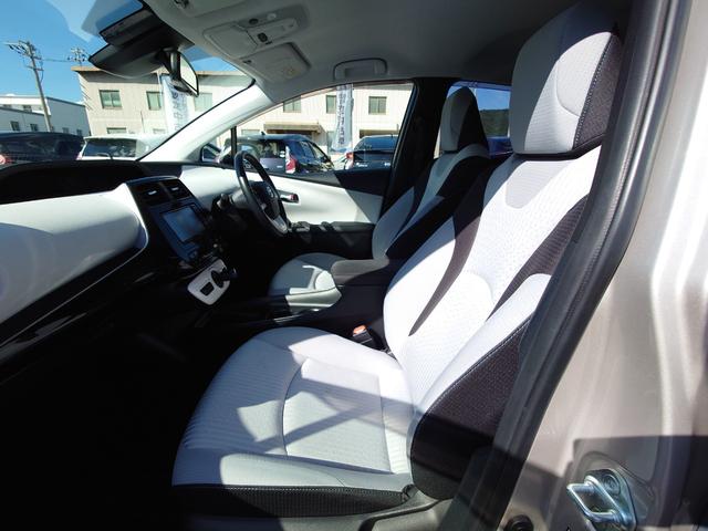 プリウス Ｓセーフティプラス　純正ナビワンセグ　トヨタセーフティセンス　クルーズコントロール　バックモニター　Ｂｌｕｅｔｏｏｔｈ　バックカメラ　プッシュスタート　衝突安全ボディ　盗難防止システム（33枚目）