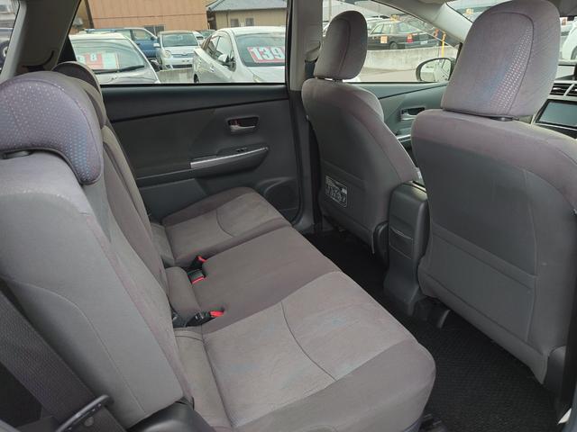 プリウスアルファ Ｇ　純正ナビフルセグ　バックモニター　バックカメラ　Ｂｌｕｅｔｏｏｔｈ　ＬＥＤヘッドライト　フォグランプ　サイドエアバッグ　アイドリングストップ　横滑り防止装置　盗難防止装置　頸部衝撃緩和ヘッドレスト（28枚目）