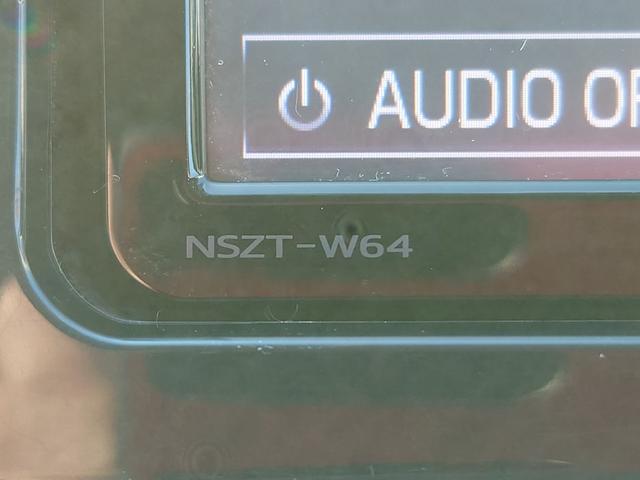 プリウスアルファ Sツーリングセレクション 純正ナビフルセグ バックカメラ スマートキー Bluetooth LEDヘッドライト フォグランプ サイドエアバッグ アイドリングストップ 横滑り防止装置 盗難防止装置(7枚目)