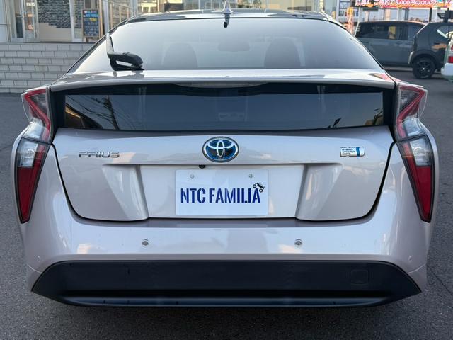 プリウス Ａ　純正ナビ　バックカメラ　ＬＥＤヘッドライト　フォグランプ　クルーズコントロール　パーキングアシスト　レーンキープアシスト　衝突軽減ブレーキステアリングスイッチ（37枚目）