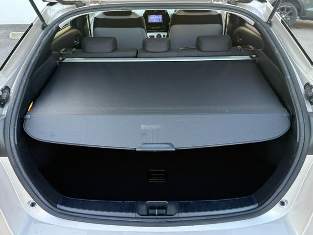 プリウス Ａ　純正ナビ　バックカメラ　ＬＥＤヘッドライト　フォグランプ　クルーズコントロール　パーキングアシスト　レーンキープアシスト　衝突軽減ブレーキステアリングスイッチ（43枚目）