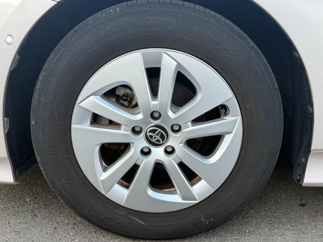 プリウス Ａ　純正ナビ　バックカメラ　ＬＥＤヘッドライト　フォグランプ　クルーズコントロール　パーキングアシスト　レーンキープアシスト　衝突軽減ブレーキステアリングスイッチ（51枚目）