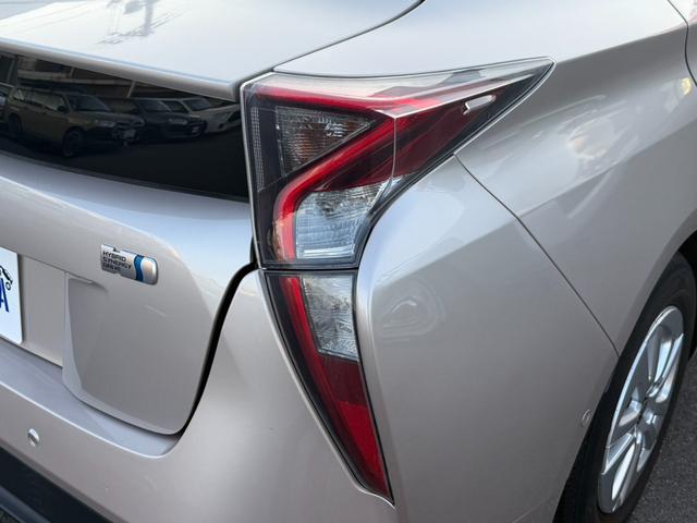 プリウス Ａ　純正ナビ　バックカメラ　ＬＥＤヘッドライト　フォグランプ　クルーズコントロール　パーキングアシスト　レーンキープアシスト　衝突軽減ブレーキステアリングスイッチ（55枚目）