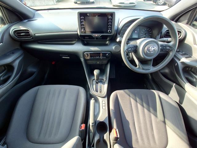 ヤリス ハイブリッドＸ　ディスプレイオーディオ　バックカメラ　ＥＴＣ　トヨタセーフティセンス　ステアリングスイッチ　レーダークルーズコントロール　パーキングサポートブレーキ（2枚目）