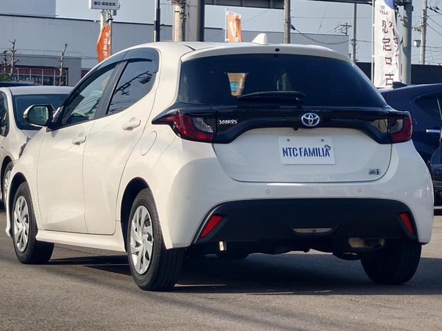 ヤリス ハイブリッドＸ　ディスプレイオーディオ　バックカメラ　ＥＴＣ　トヨタセーフティセンス　ステアリングスイッチ　レーダークルーズコントロール　パーキングサポートブレーキ（13枚目）