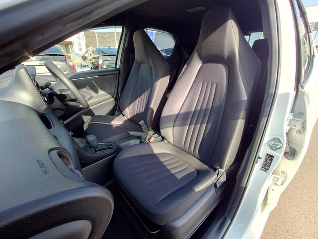 ヤリス ハイブリッドＸ　ディスプレイオーディオ　バックカメラ　ＥＴＣ　トヨタセーフティセンス　ステアリングスイッチ　レーダークルーズコントロール　パーキングサポートブレーキ（32枚目）