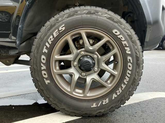 ジムニー ＸＣ　ワンオーナー／リフトアップ／ターボ／４ＷＤ／ロッソモデロマフラー／オープンカントリーホワイトレタータイヤ／ホーネスト給油口／背面タイヤ／ディスプレイオーディオ／ＤＶＤ・ＣＤ再生／ＢＴオーディオ／ＥＴＣ（29枚目）
