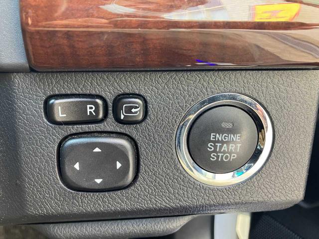 マークＸ プレミアム　ＨＫＳ車高調／モデリスタエアロ／ハーフレザーシート／純正ＳＤナビ／ＤＶＤ・ＣＤ再生／フルセグＴＶ／ＢＴオーディオ／バックカメラ／ＥＴＣ／ＨＩＤヘッドライト／社外１９インチＡＷ／前席シートシーター（11枚目）